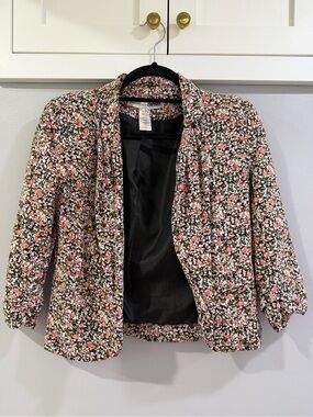 Necessary Objects Floral Open-Front Blazer in Pink, White & Black